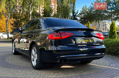 Седан Audi A4 2012 в 
