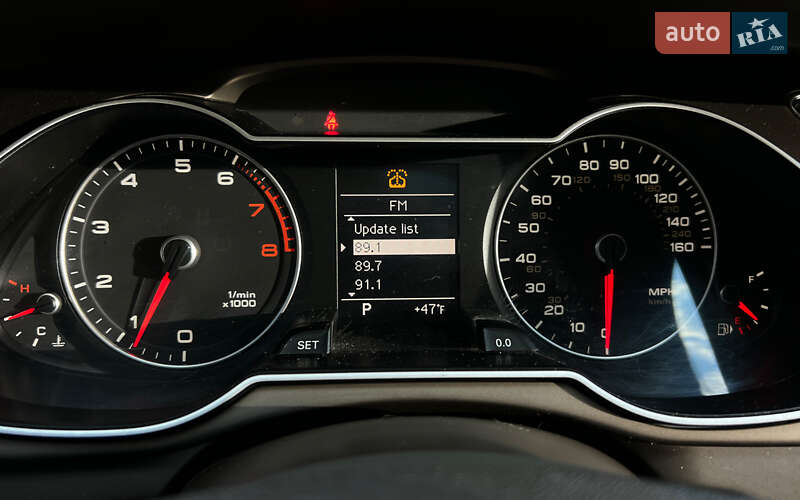 Седан Audi A4 2012 в Львове