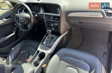 Седан Audi A4 2012 в  фото 12 Седан Audi A4 2012 в