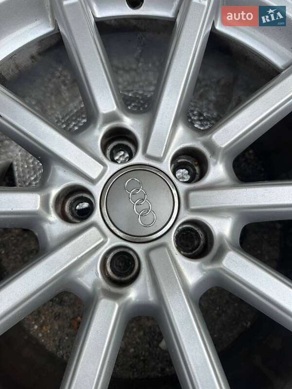 Седан Audi A4 2015 в Львове фото 3 Седан Audi A4 2015 в Львове