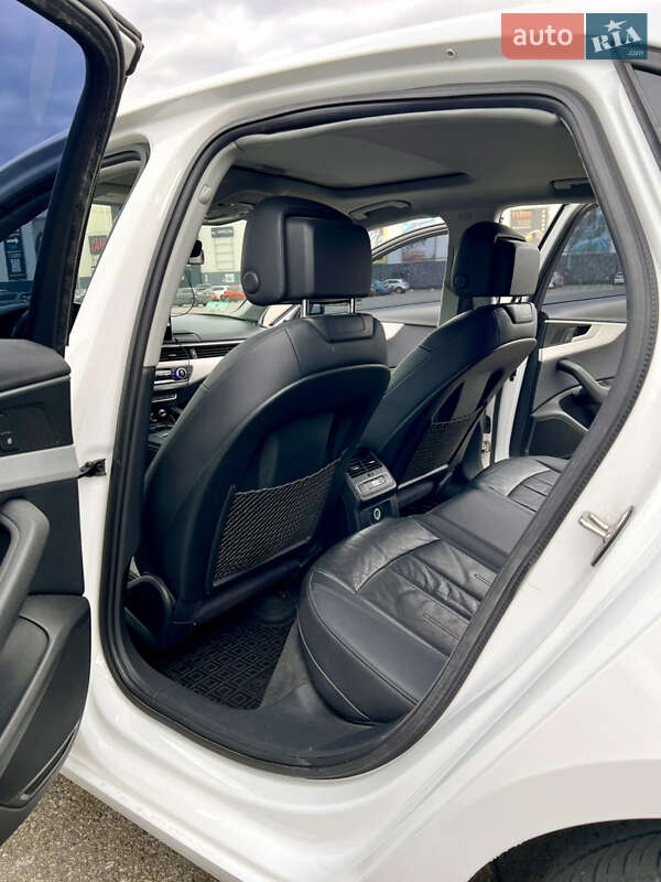 Седан Audi A4 2016 в Києві