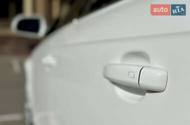 Седан Audi A4 2014 в 