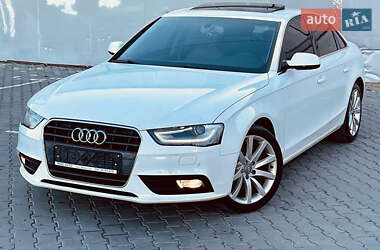 Седан Audi A4 2015 в 