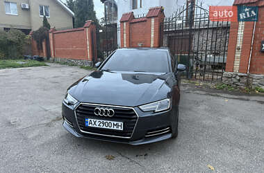Седан Audi A4 2017 в 