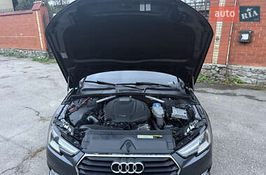 Седан Audi A4 2017 в 
