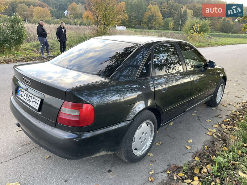Седан Audi A4 1997 в Перемышлянах