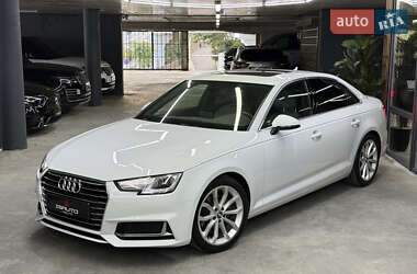 Седан Audi A4 2018 в 
