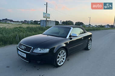 Кабриолет Audi A4 2004 в 