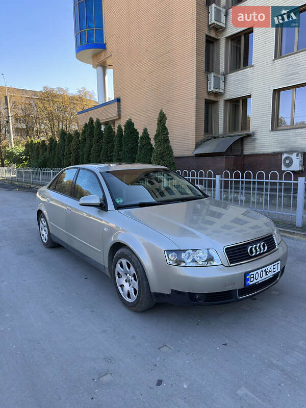 Седан Audi A4 2003 в Збаражі