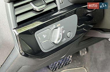 Седан Audi A4 2022 в 