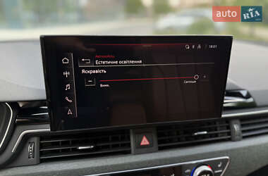 Седан Audi A4 2021 в 