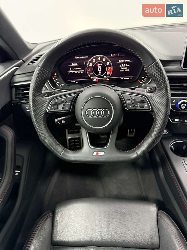 Седан Audi A4 2019 в Одессе