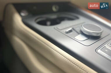 Седан Audi A4 2019 в 