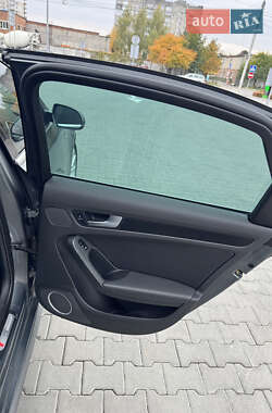 Седан Audi A4 2015 в 