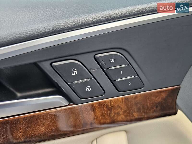 Седан Audi A4 2016 в Одессе