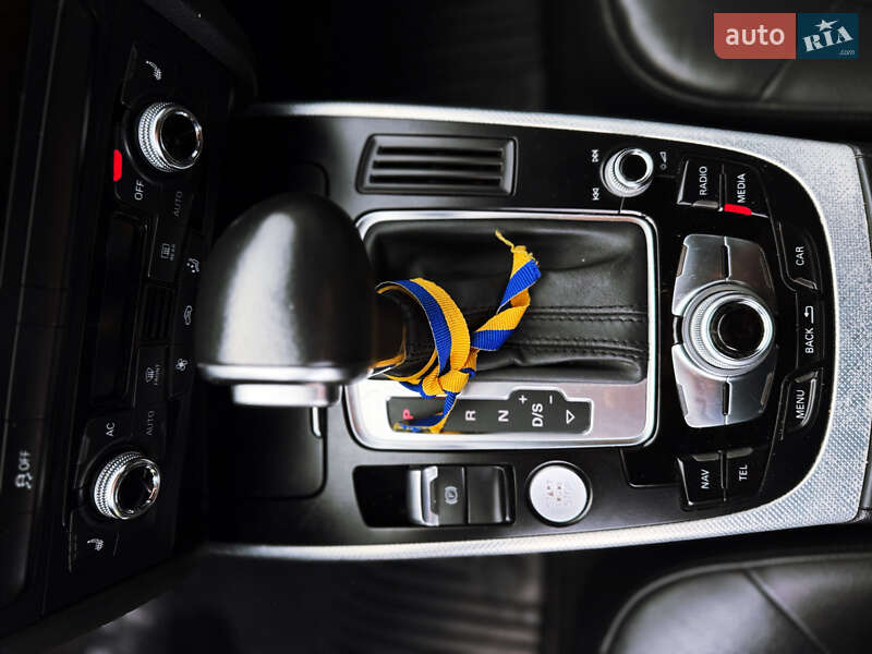 Седан Audi A4 2013 в Киеве