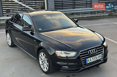 Седан Audi A4 2015 в Киеве