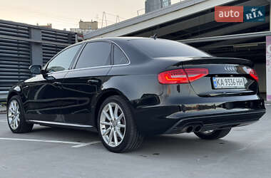 Седан Audi A4 2015 в 