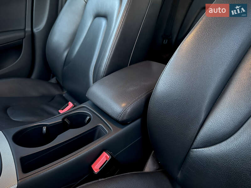 Седан Audi A4 2015 в Киеве фото 35 Седан Audi A4 2015 в Киеве