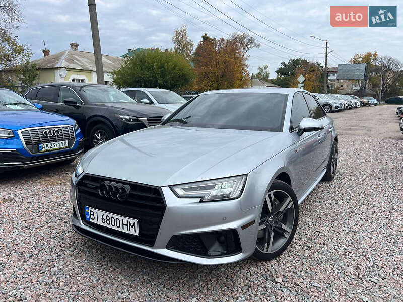 Седан Audi A4 2015 в 