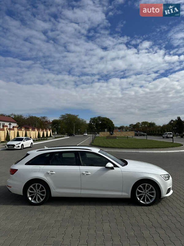 Универсал Audi A4 2017 в Измаиле