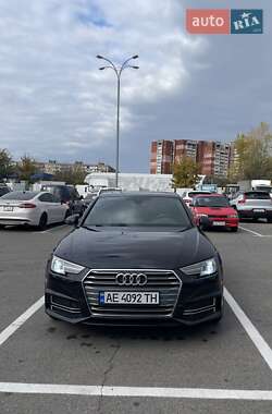 Седан Audi A4 2017 в Дніпрі
