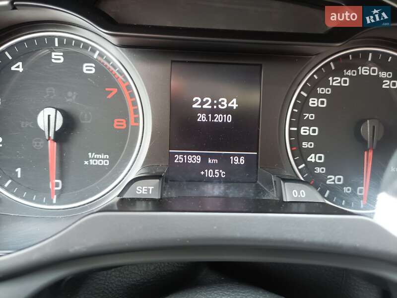 Седан Audi A4 2010 в Львові