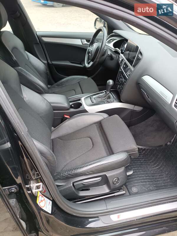 Седан Audi A4 2010 в Львові