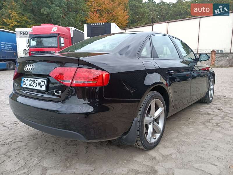 Седан Audi A4 2010 в Львові