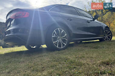 Седан Audi A4 2014 в 