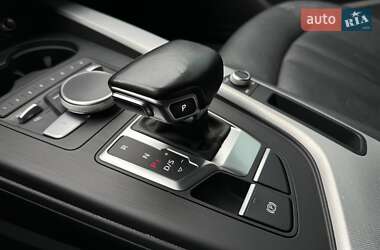 Седан Audi A4 2015 в 