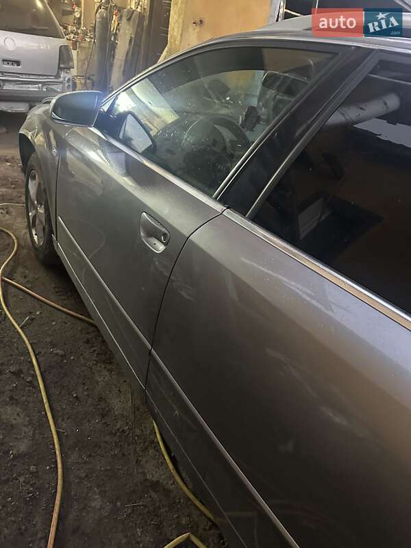 Универсал Audi A4 2003 в Чернигове