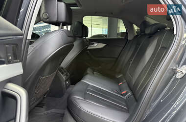 Седан Audi A4 2015 в 