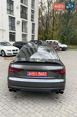 Седан Audi A4 2019 в 