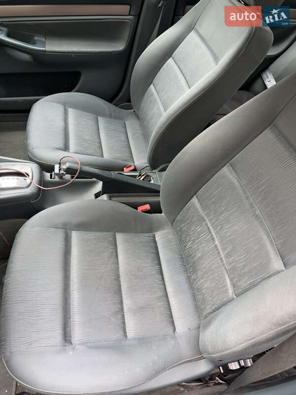 Седан Audi A4 1999 в Києві