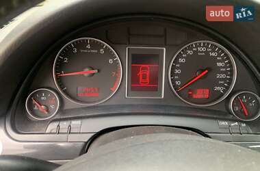 Универсал Audi A4 2001 в  фото 16 Универсал Audi A4 2001 в