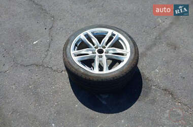 Седан Audi A4 2022 в 