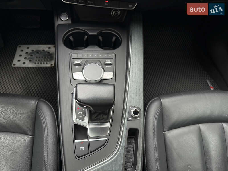 Седан Audi A4 2017 в Києві