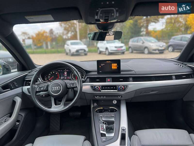 Седан Audi A4 2018 в Стрию