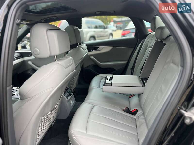 Седан Audi A4 2018 в Стрию