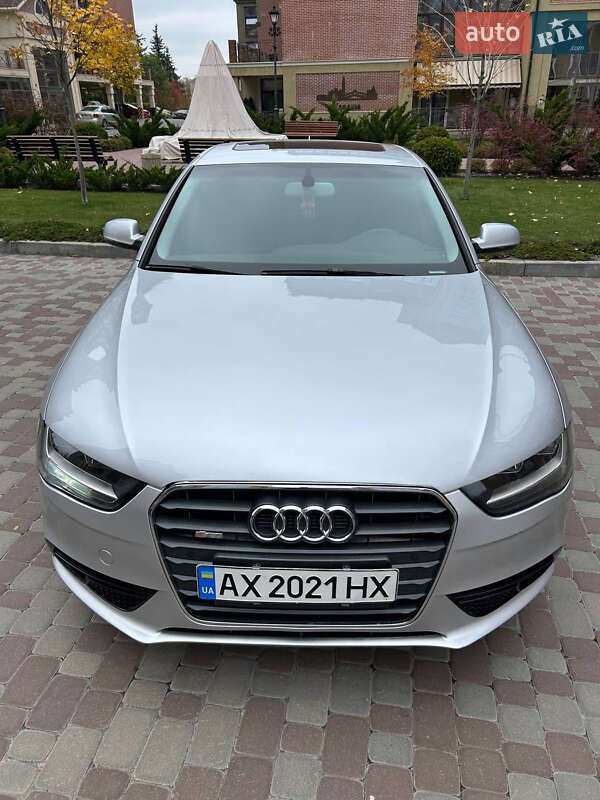 Седан Audi A4 2013 в Харькове