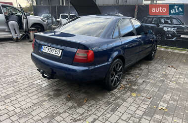 Седан Audi A4 1998 в 
