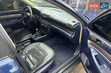 Седан Audi A4 1998 в 