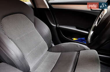 Седан Audi A4 2008 в  фото 33 Седан Audi A4 2008 в