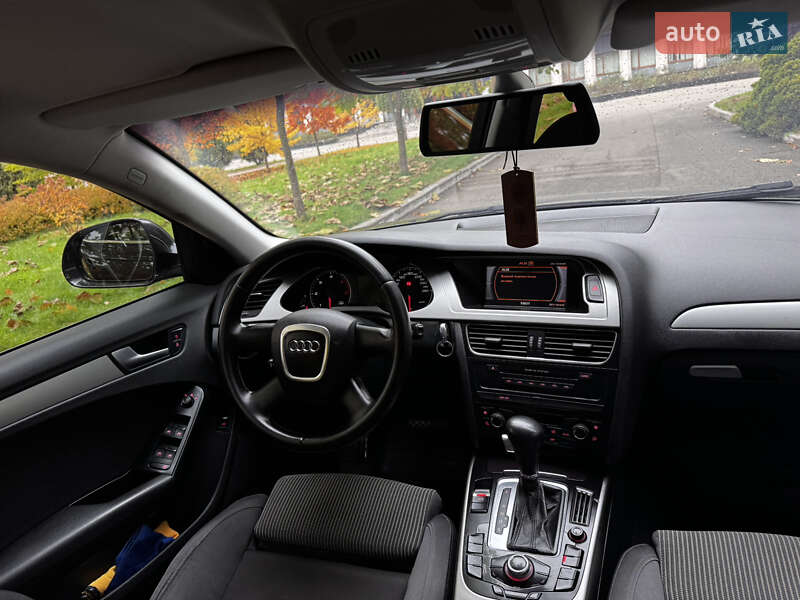 Седан Audi A4 2008 в Чернігові