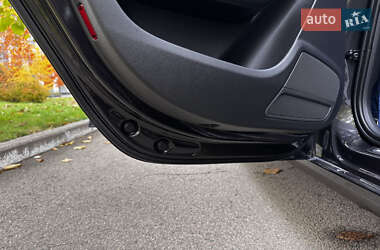 Седан Audi A4 2008 в  фото 54 Седан Audi A4 2008 в