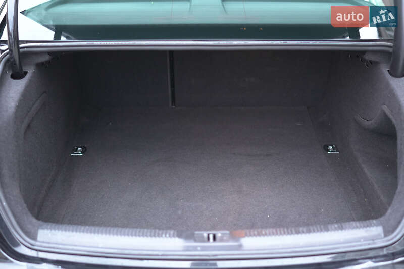 Седан Audi A4 2010 в Дубні фото 13 Седан Audi A4 2010 в Дубні