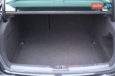 Седан Audi A4 2010 в 