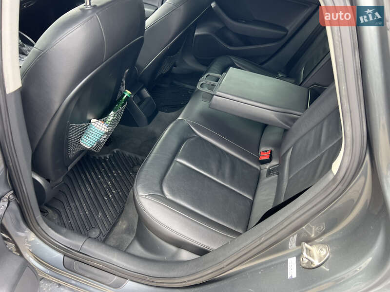 Седан Audi A4 2014 в Києві фото 12 Седан Audi A4 2014 в Києві