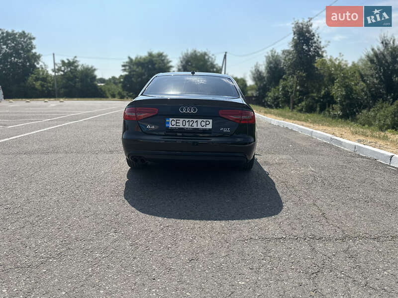 Седан Audi A4 2012 в Чернівцях